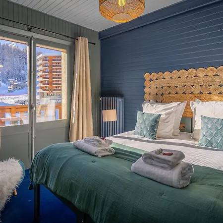 Holao Hotel